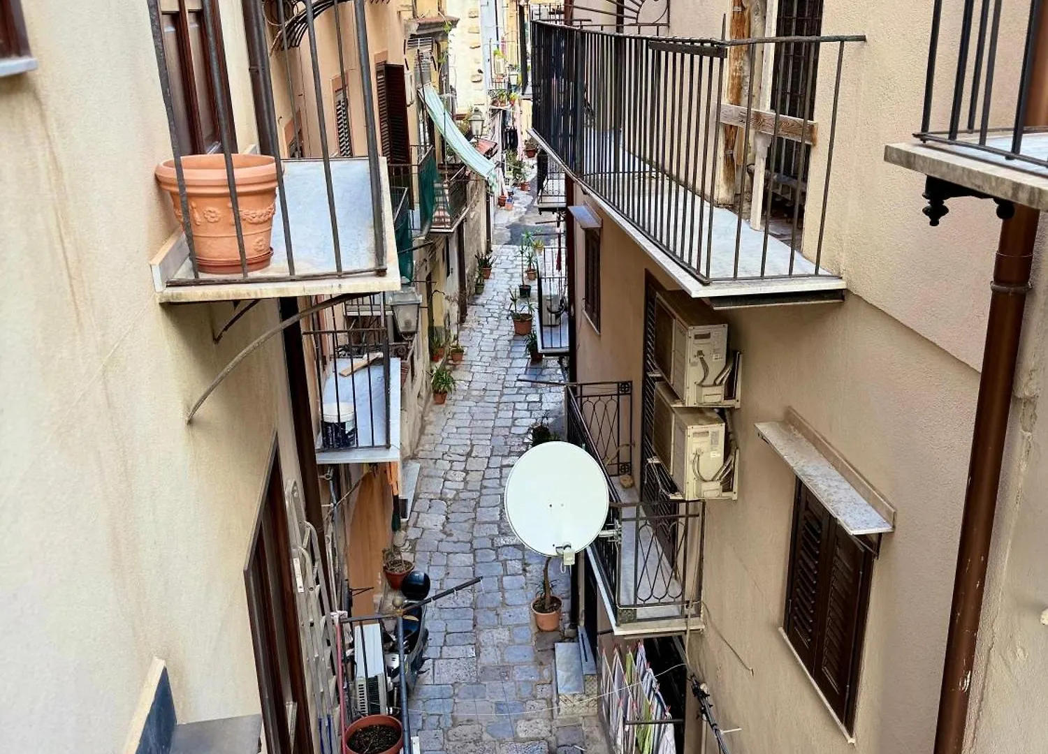 Tra I Vicoli Del Capo Apartment Palermo 0*,  Italy